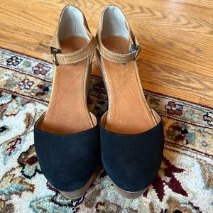 Black and Tan Wedge Sandals